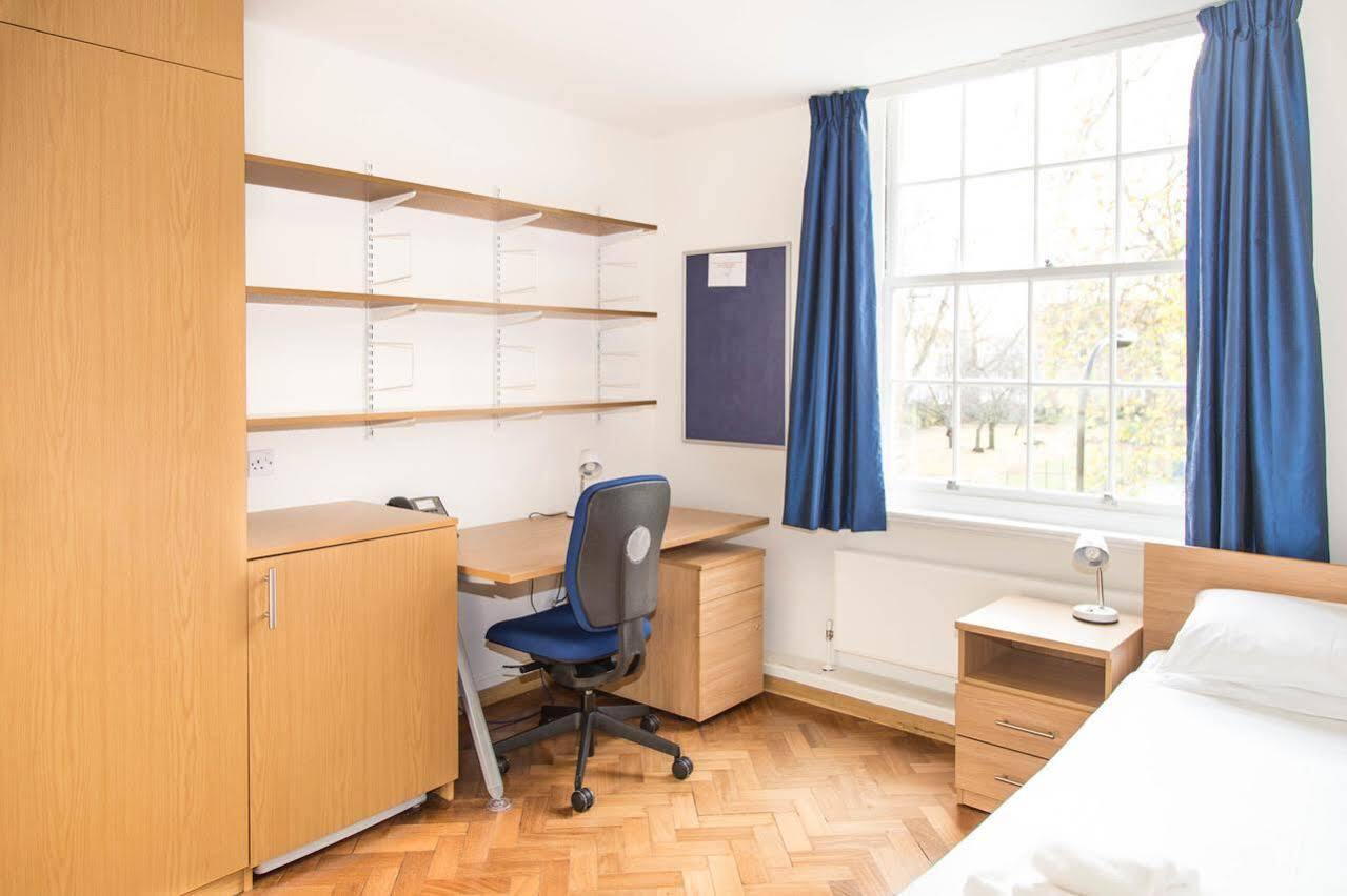 Goodenough College - University Residence Лондон Экстерьер фото